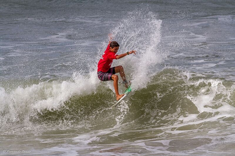 Show de surf no encerramento da Liga Cearense de Surf