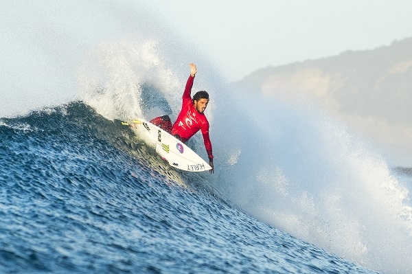 Brasil passa invicto pela segunda-feira em Bells Beach