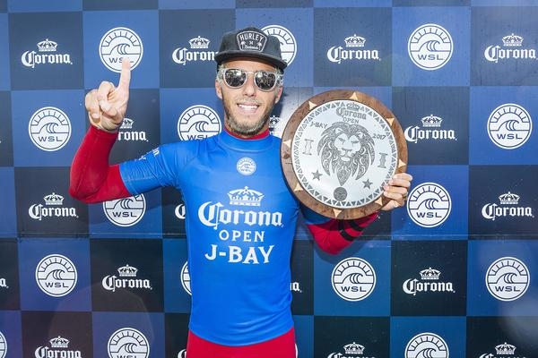 Filipe Toledo é o campeão do Corona J-Bay Open