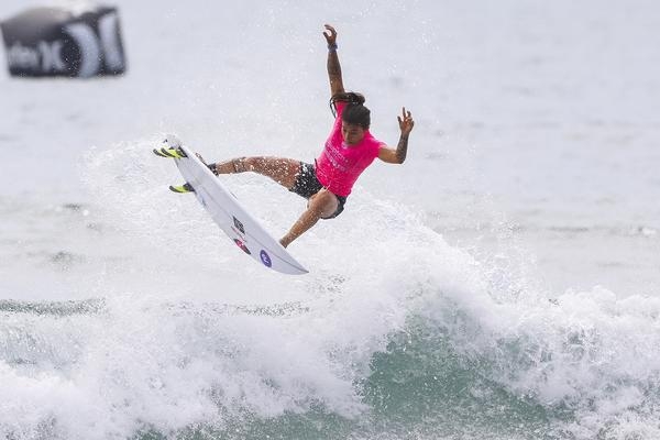 Campeonato de surfe feminino Neutrox Weekend