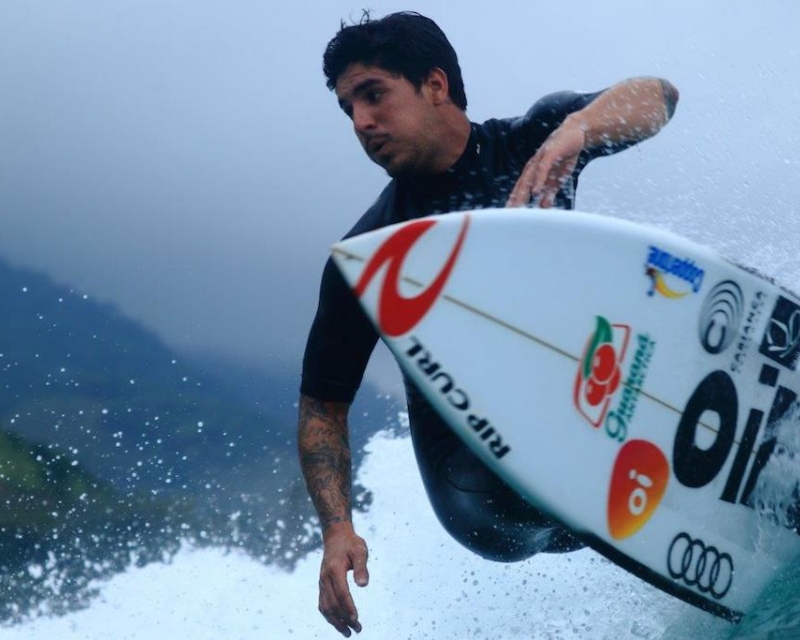 Gabriel Medina busca bom resultado na França 