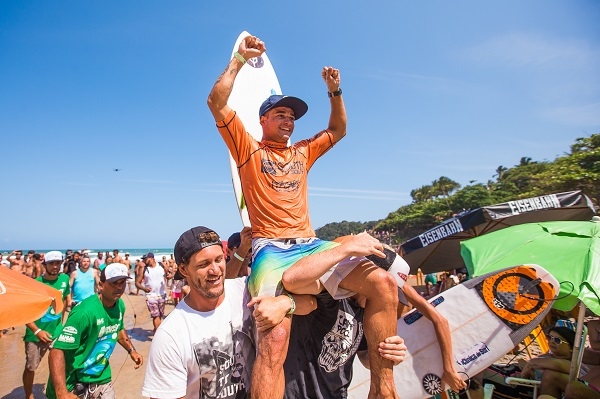 Deivid Silva é o campeão do Itacaré Surf Sound Festival na Bahia 