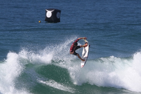 Hang Loose São Sebastião Pro é a última parada do QS no Brasil