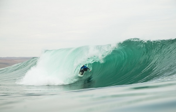 Jeronimo Vargas vence o Maui and Sons Arica Pro com nota 10 no Chile