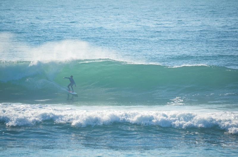 Circuito Adriano de Souza fecha temporada 2018 com altas ondas 