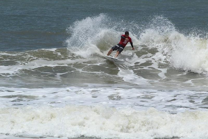 Peterson Crisanto vence Paranaense Pro em Matinhos