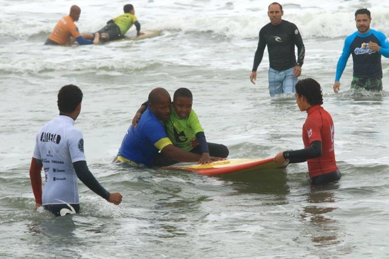 Final do Circuito Medina de Surf terá Bateria com sufistas autistas