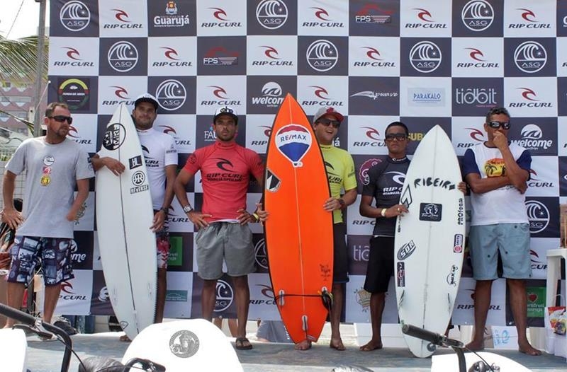 Ryan Araújo é destaque na abertura do Guarujá Open de Surf 2018