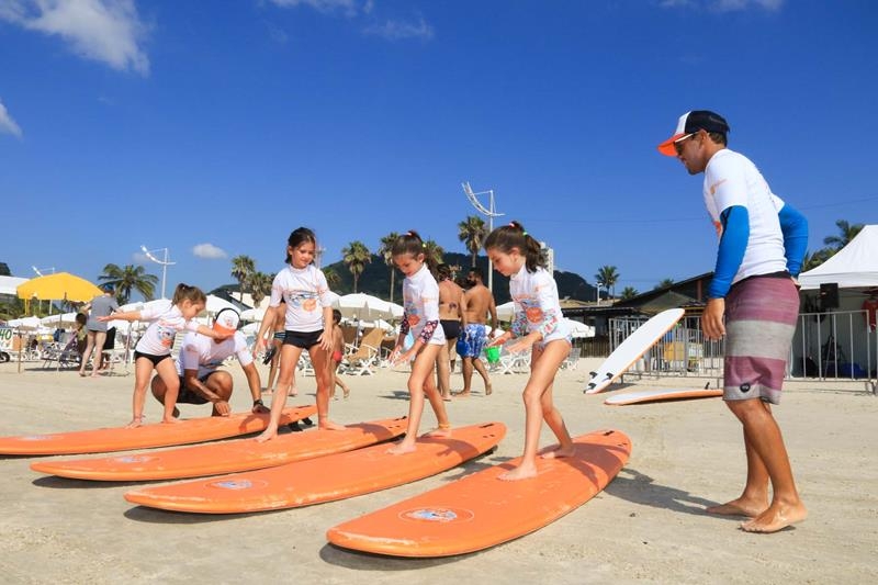 Sucesso marca estreia do Surfando com o Show da Luna