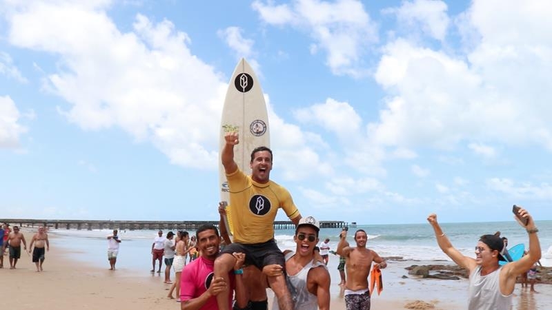 Alan Jhones vence no Cearense de Surf PRO 2019