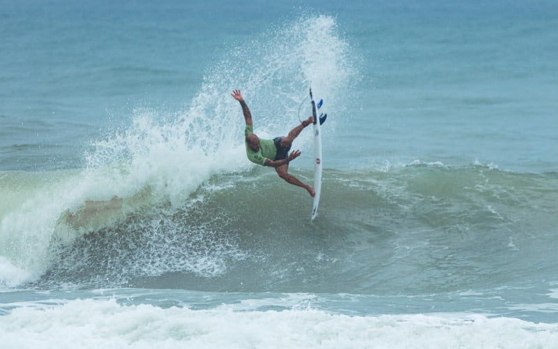 Grandes manobras marcam o primeiro dia do Dream Tour Porto de Galinhas