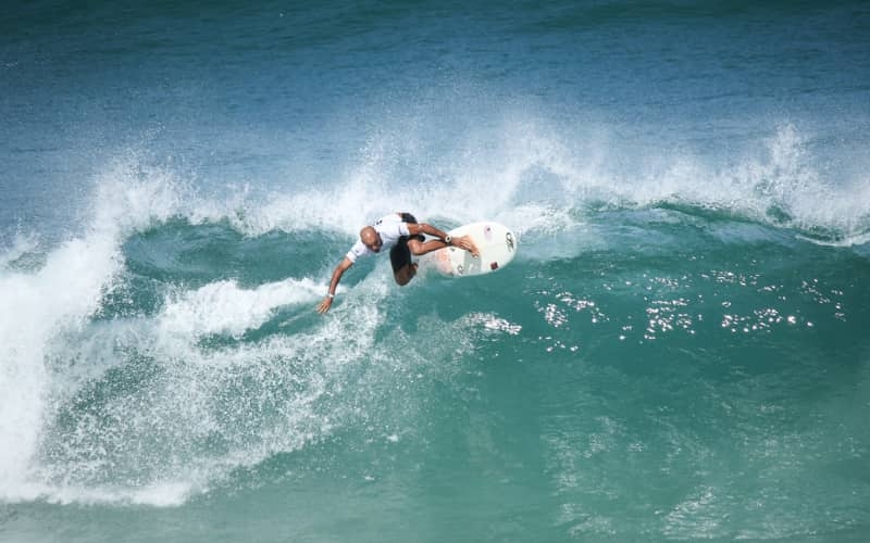 Rio Surf Festival 2024 começa com boas ondas no Rio de Janeiro.