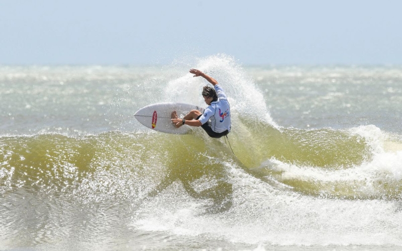 Florianópolis vence por equipes na estreia do Surf no JASC 2024.