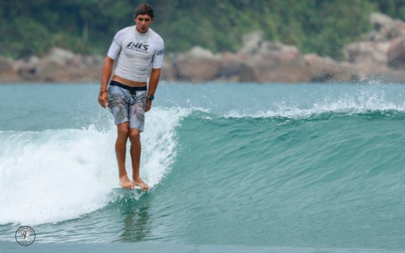 Campeões Paulistas de Longboard 2024 são coroados em Ubatuba