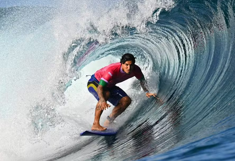 Impulsionados pelo surfe, esportes aquáticos ganham espaço no país