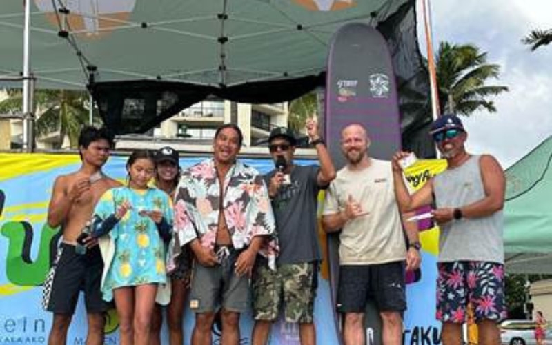 Longboard/Havaí: Phil Rajzman vence a U-Surf Cup, em Queen´s Beach