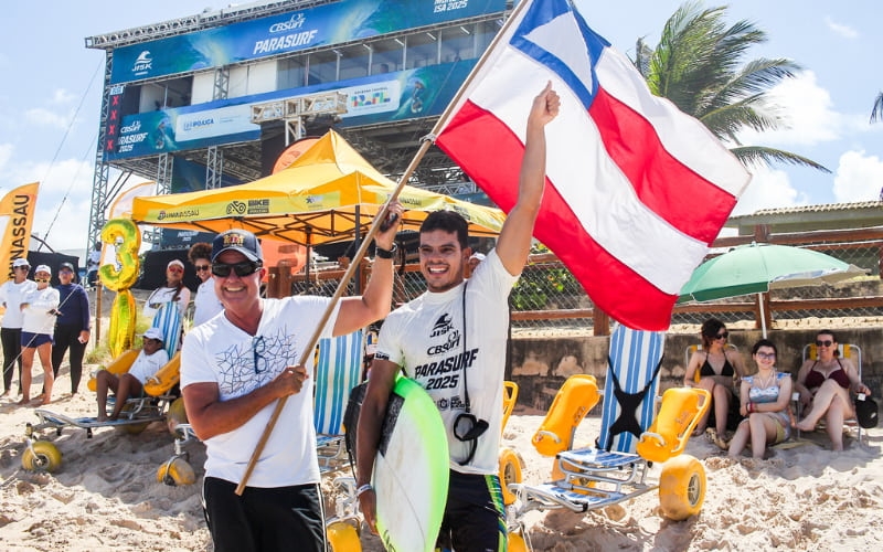 Campeonato Brasileiro de Parasurf decide últimos títulos de 2025 neste domingo