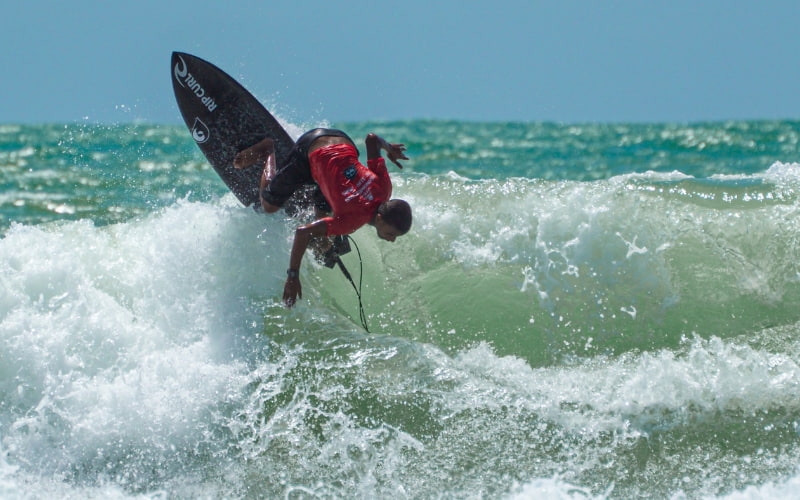 Decisão nas ondas de Porto de Galinhas