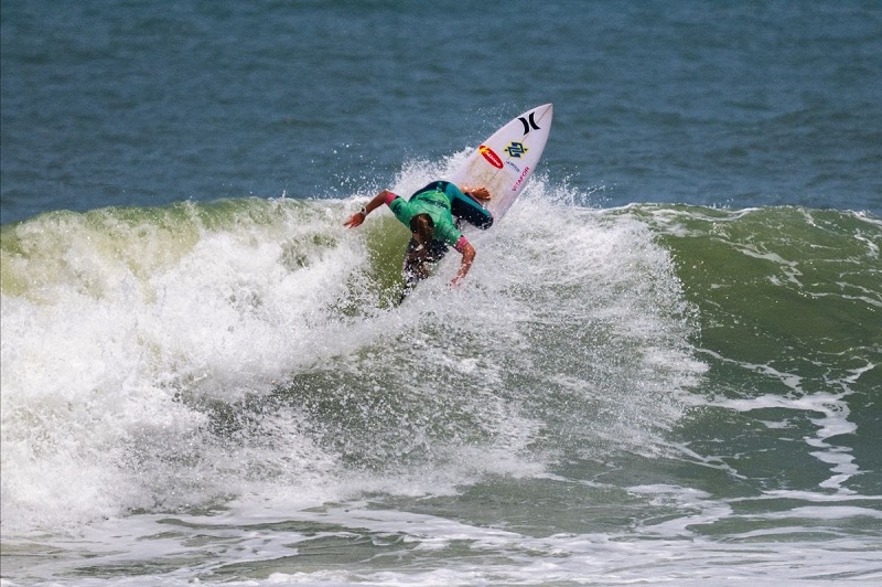 Dobradinha brasileira e viradas em momentos finais marcam o 3º dia do Banco do Brasil Saquarema Pro apresentado por Corona Cero