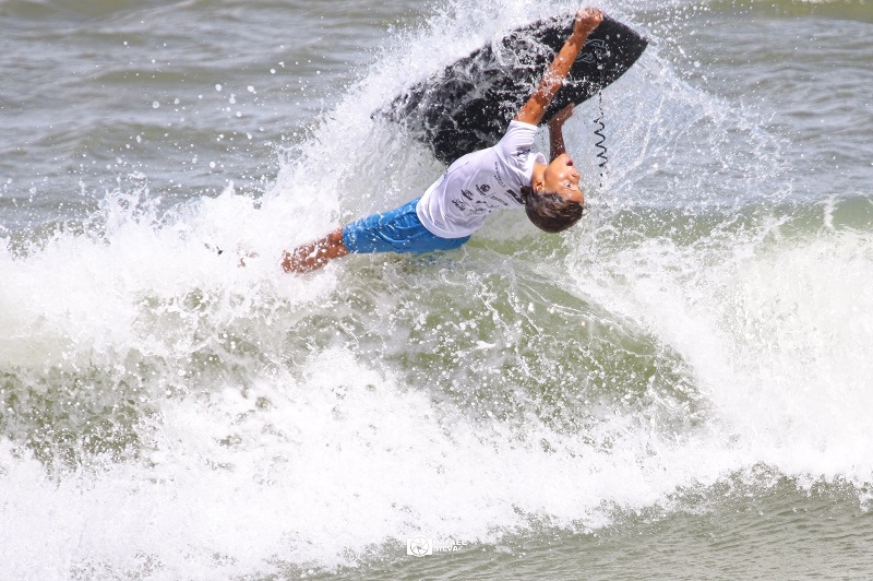 O futuro do bodyboarding brasileiro vive dias decisivos na Praia do Morro