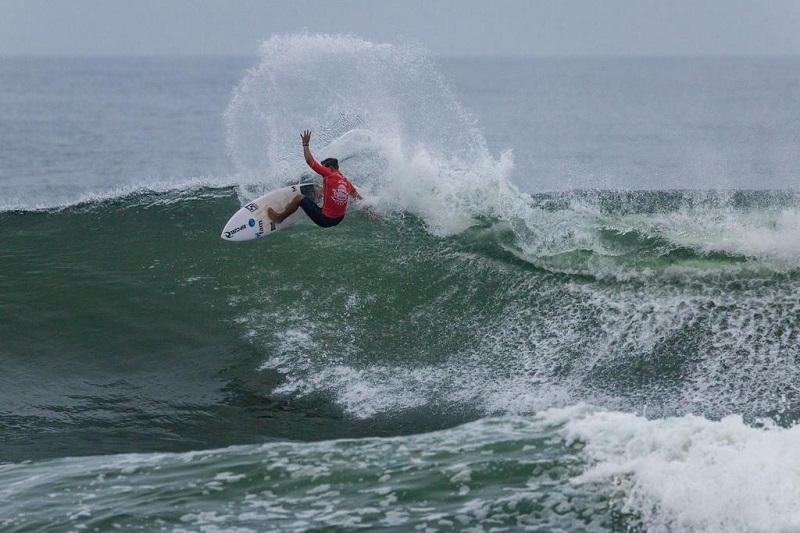 Seleção Brasileira completa 10 vitórias no Mundial Junior da ISA no Peru