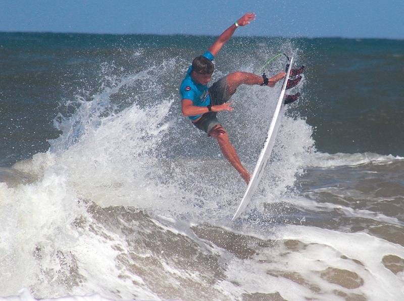 Circuito Paraibano de Surfe define campeões em Mataraca