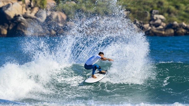 Quartas de finais definidas no Circuito Banco do Brasil de Surfe - Etapa Imbituba