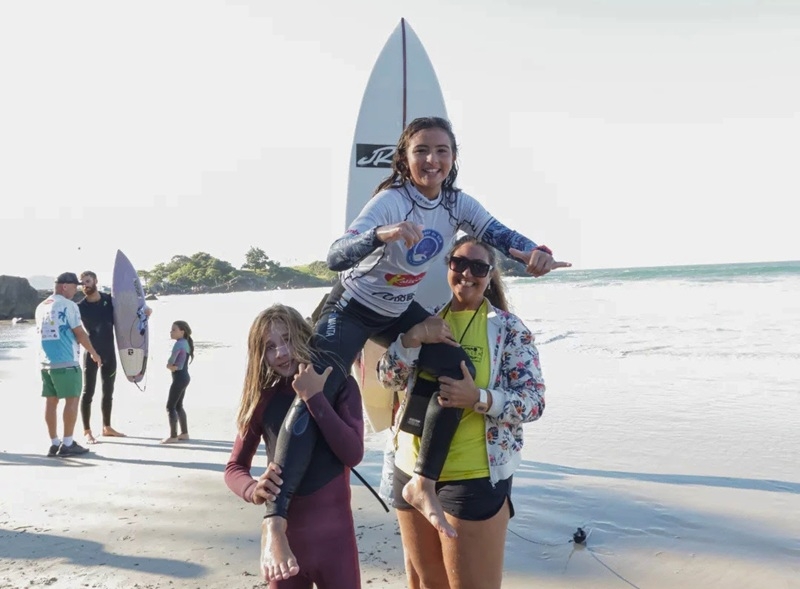 Praia do Matadeiro recebe primeira etapa nacional de 2026 do Mini Kalzone Drop do Bem Festival Nacional